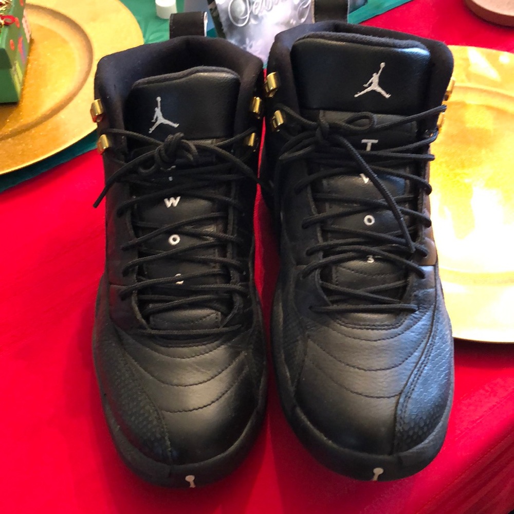 Black air Jordan 12 masters